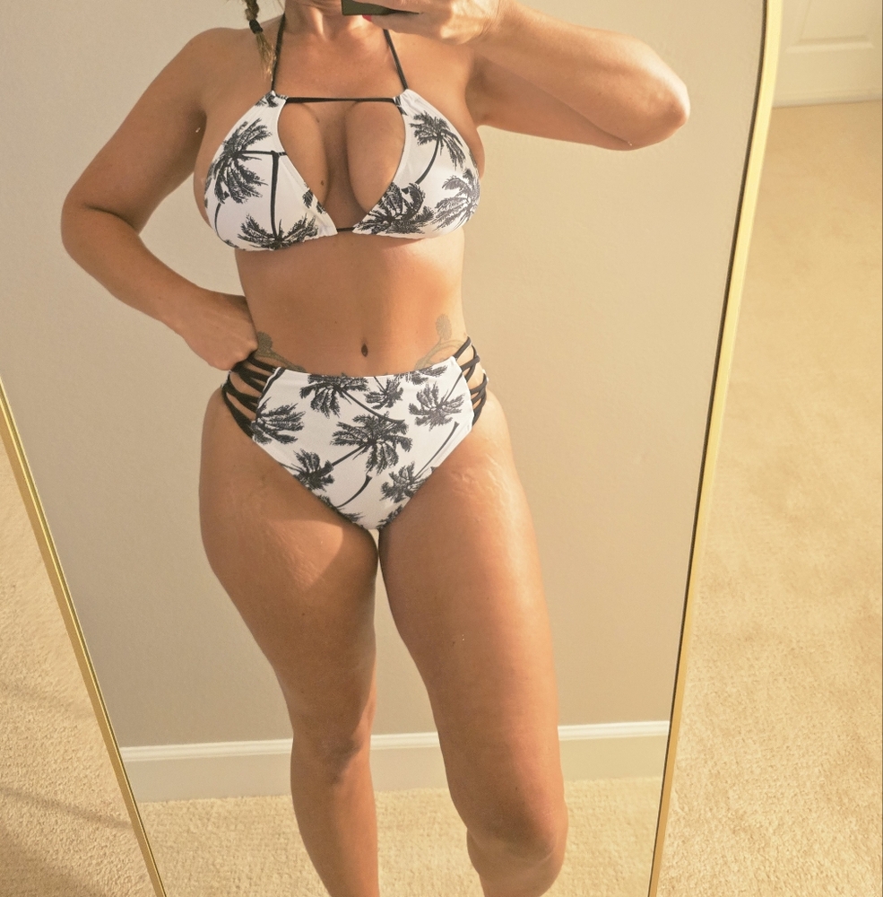 Pg9 #3 Black and White Palm Print Bikini
